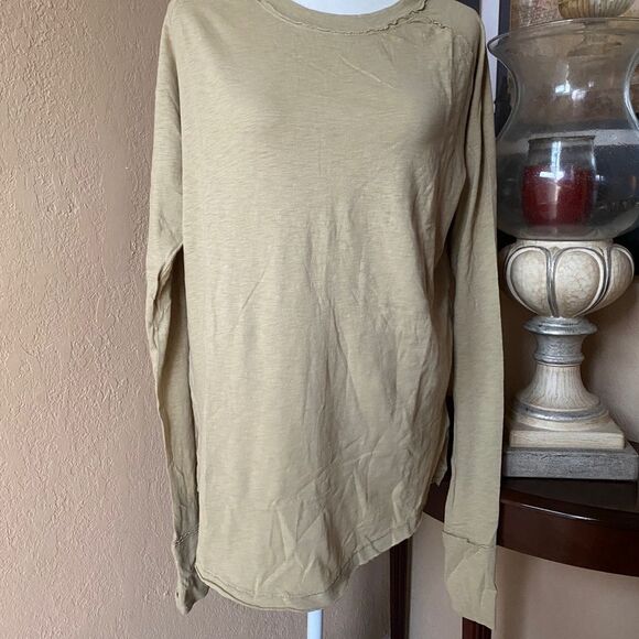 FREE PEOPLE ARDEN T SHIRT LONG SLEEVE SMALL ARMY COLOR NWT - Picture 8 of 11